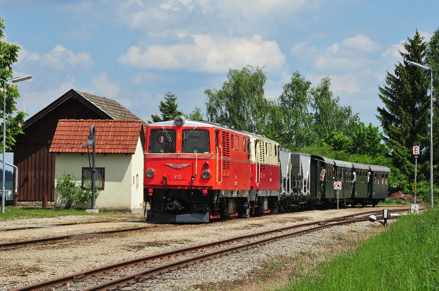 NÖVOG V5 und V12 Doppeltraktion 44